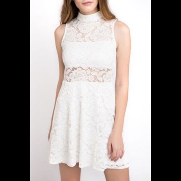 Show Me Your MuMu Alexa Mock Neck Lace Dress White Size Small - Picture 2 of 11